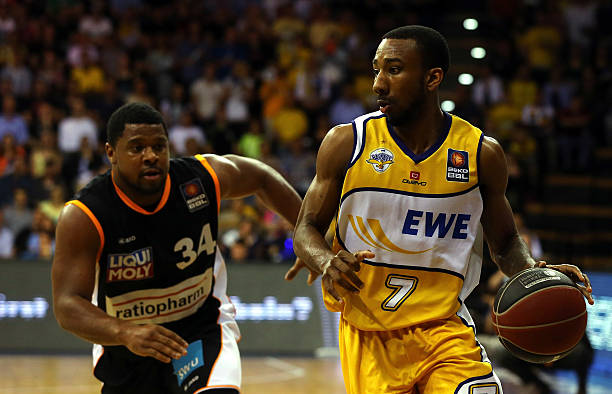 缺席多个赛 缺席多个赛