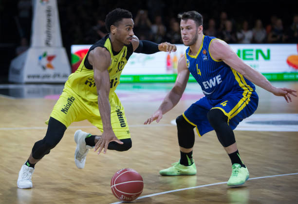 样高度竞争 样高度竞争